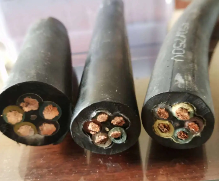 環(huán)市電線電纜*廠家如何應(yīng)對(duì)環(huán)保要求？.jpg
